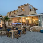 Pearl Seabreeze Apartahotel Rétino