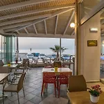 Pearl Seabreeze Apartahotel