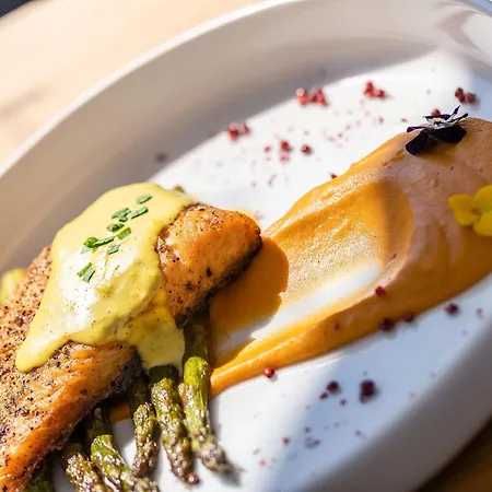 Pearl Seabreeze Aparthotel