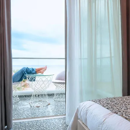 Aparthotel Pearl Seabreeze Rethymno (Crete)
