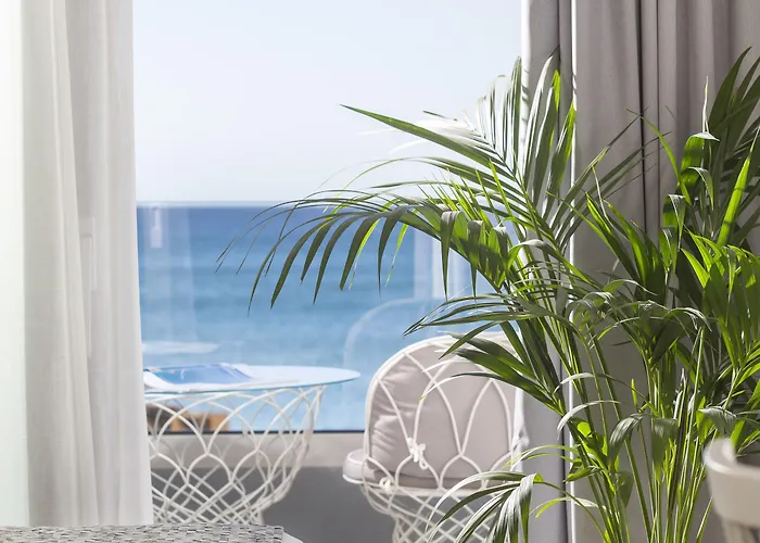 Pearl Seabreeze Aparthotel