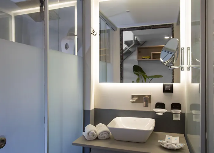 Aparthotel Pearl Seabreeze 4*